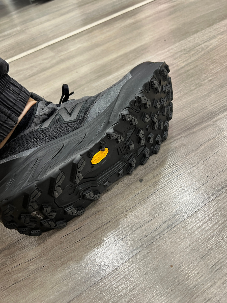 Fresh Foam X Hierro V9 Ανδρικά Αθλητικά Παπούτσια Trail Running Μαύρα