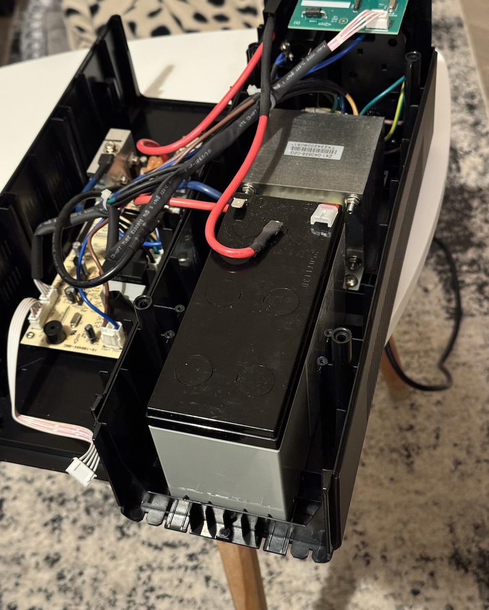 Yuasa NPW45-12 Baterie UPS cu Capacitate 9Ah și Tensiune 12V 1buc
