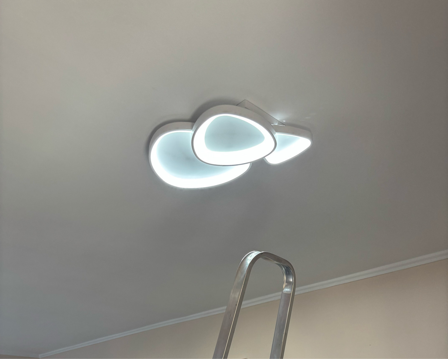 Lightex Deckenleuchte Montieren 67cm Weiß mit Integrierte LED und Fernbedienung