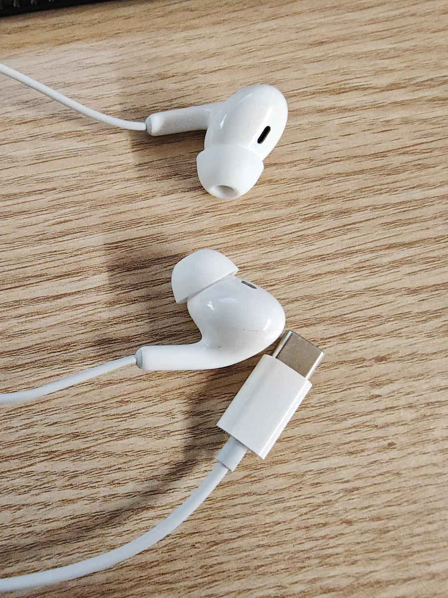 Apple Earpods MYQY3 Earbuds Freisprecheinrichtung Kopfhörer mit Stecker USB-C Weiß
