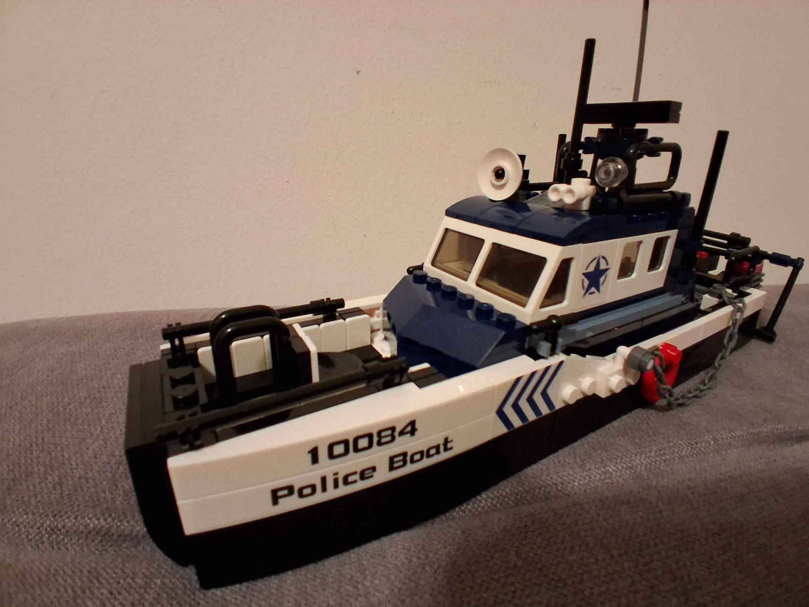 Mould King Τουβλάκια Police Boat για 8+ Ετών 413τμχ