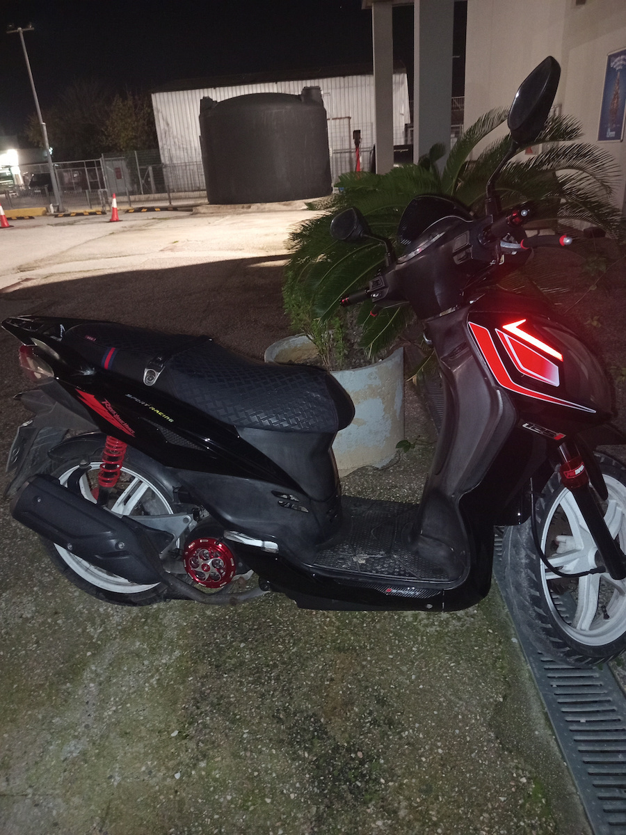Κιτ Πλαστικων Sym Symphony Sr 125 8 Τεμ Μαυρο