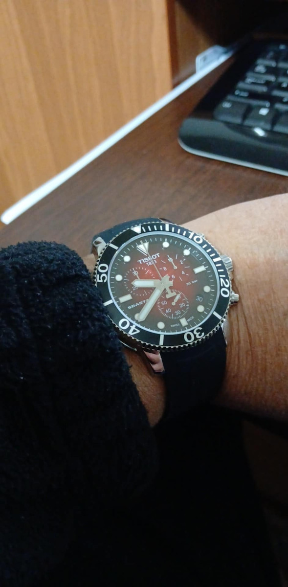 Tissot Seastar 1000 Men's Watch 45.5mm Chronograph Battery with Silver Metal Bracelet