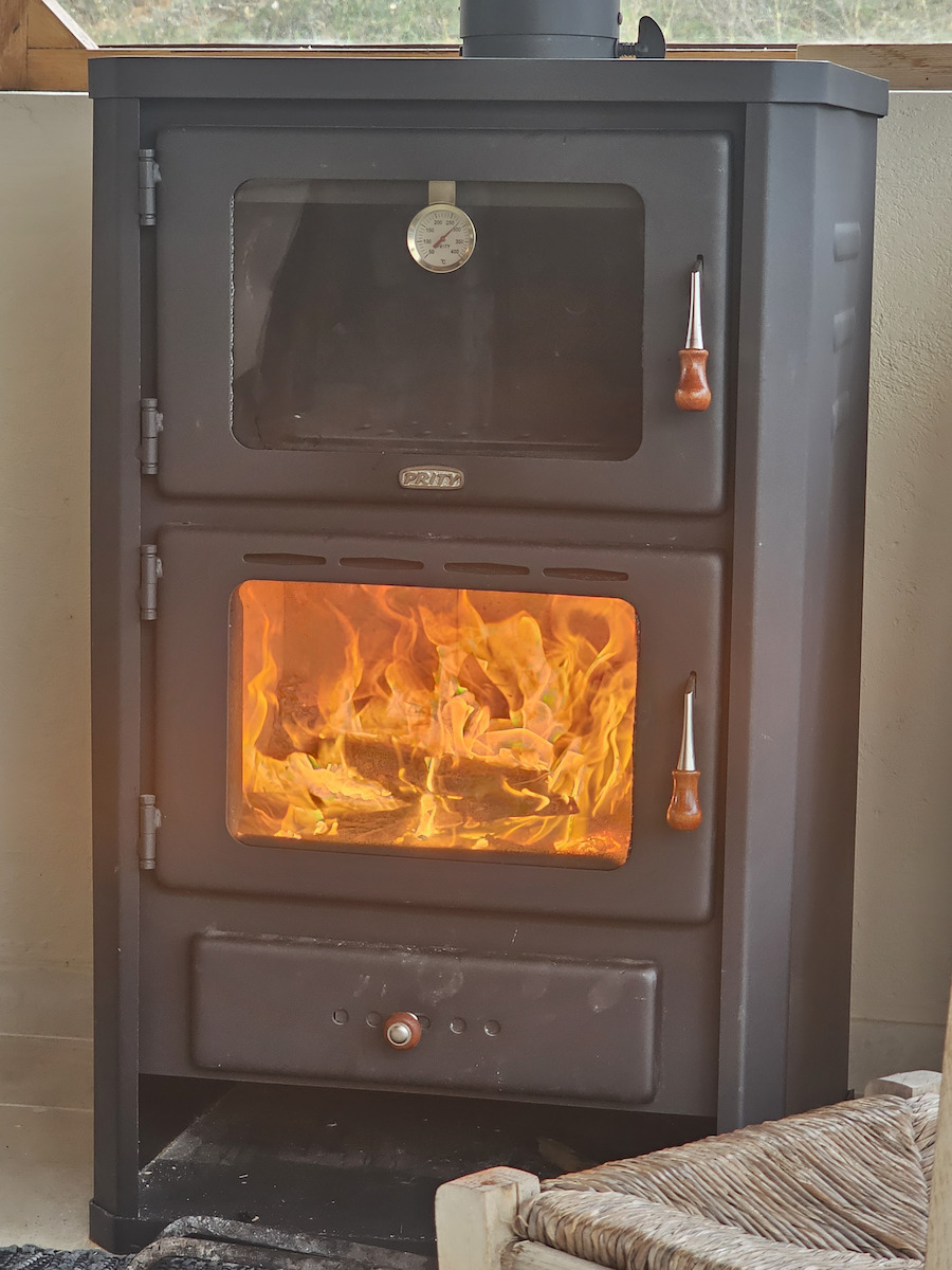 Prity FG Χαλύβδινη Ξυλόσομπα με Φούρνο 14kW Μαύρη