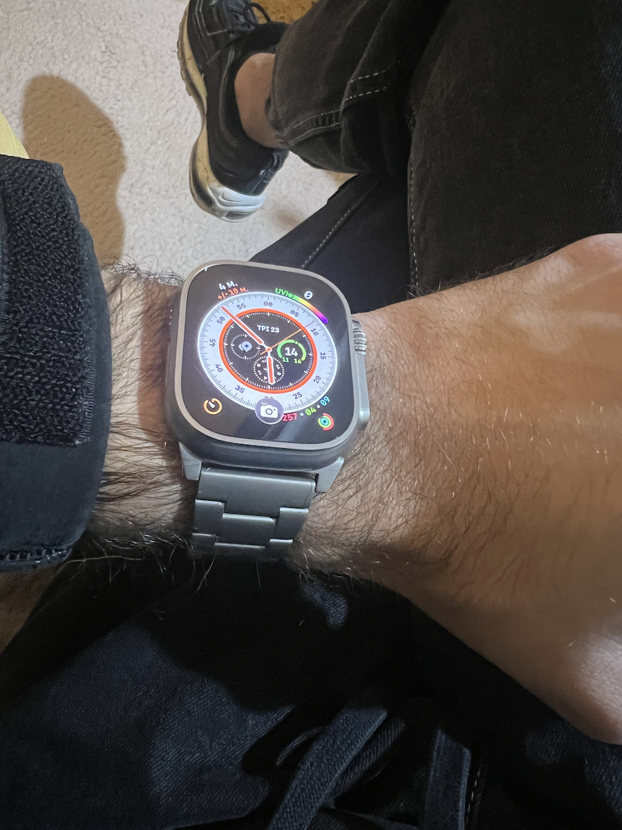 Uniq Osta Λουράκι Ανοξείδωτο Ατσάλι Ασημί (Apple Watch 42/44/45mm)