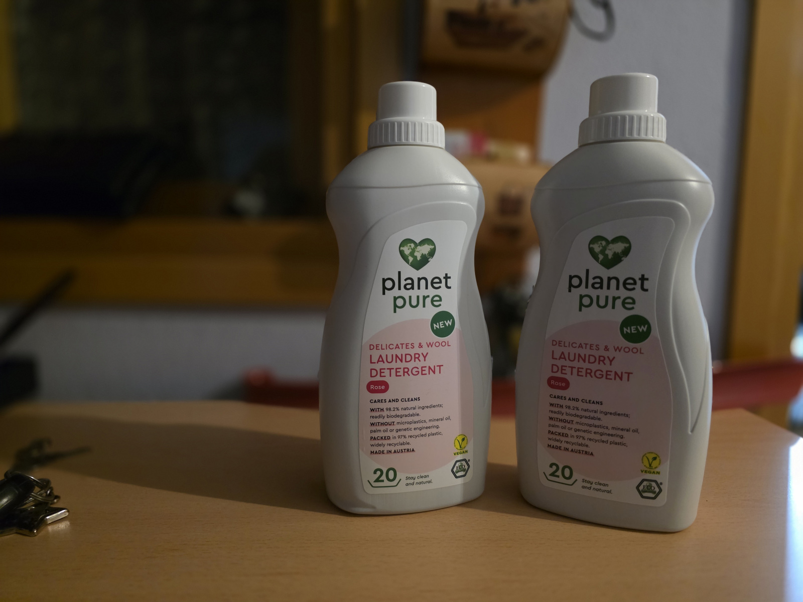 Bio Planet Перилен препарат с аромат Τριαντάφυλλο за Вълнен дрехи 1lt