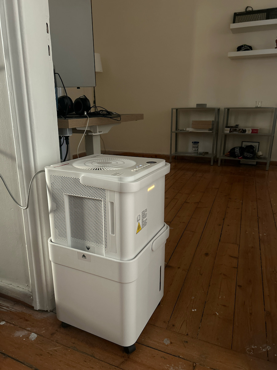 Inventor Combo Dehumidifier with Compressor Ionizer and Wi-Fi 20lt