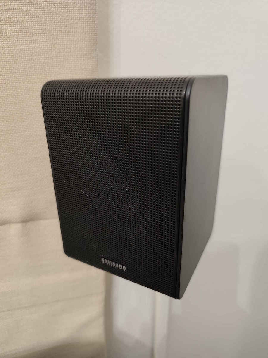 Samsung HW-Q600C Soundbar 3.1.2 Bluetooth, HDMI και Wi-Fi 360W με Ασύρματο Subwoofer και Τηλεχειριστήριο Μαύρο