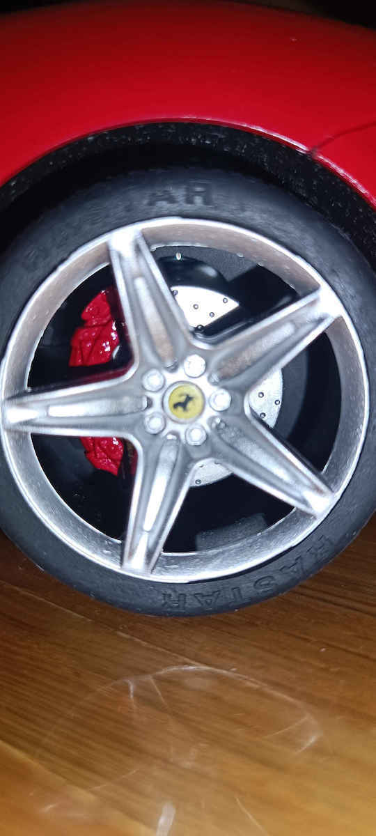 Ramiz Ferrari SF90 Stradale Teleghidat Mașină Roșu