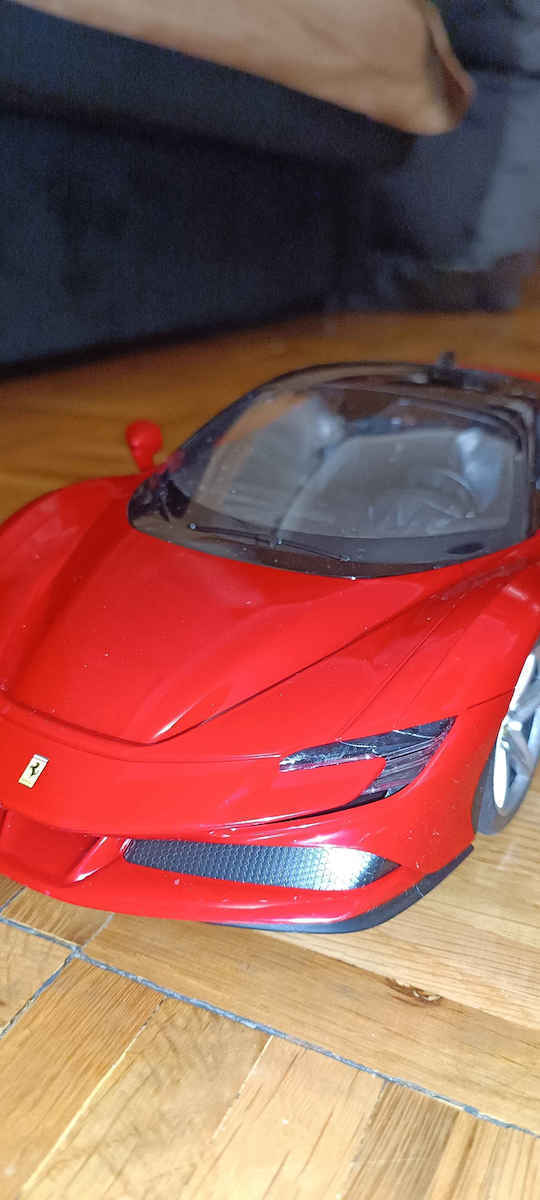 Ramiz Ferrari SF90 Stradale Teleghidat Mașină Roșu