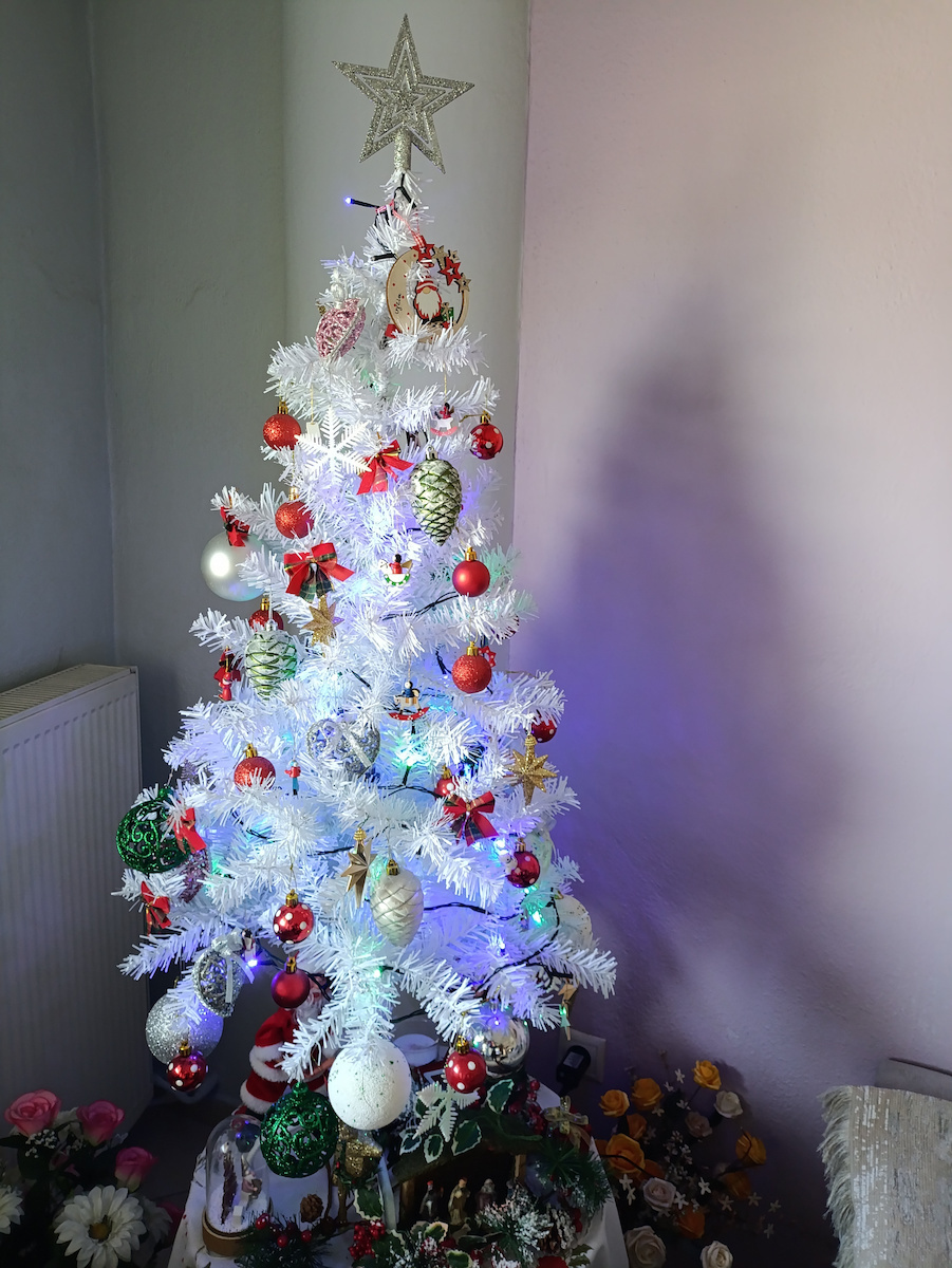 Weihnachtsbaum Beschneit 120cm mit 1000 Zweige Weiß