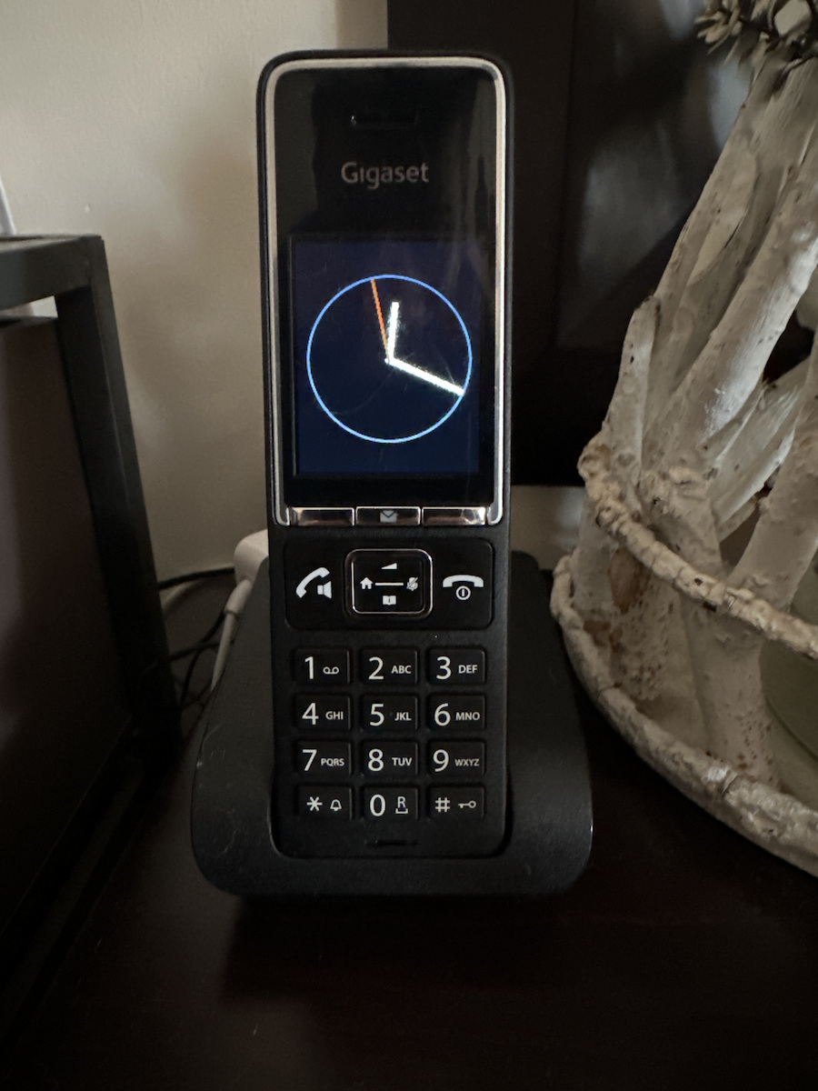 Gigaset Comfort 550 Ασύρματο Τηλέφωνο με Ελληνικό Μενού Black/Chrome