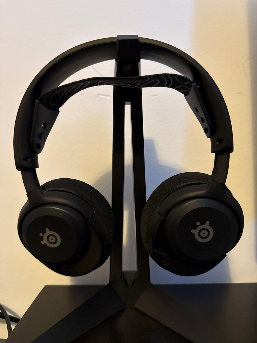 SteelSeries Arctis Nova 5 Wireless Over Ear Gaming Headset with Connection Bluetooth White