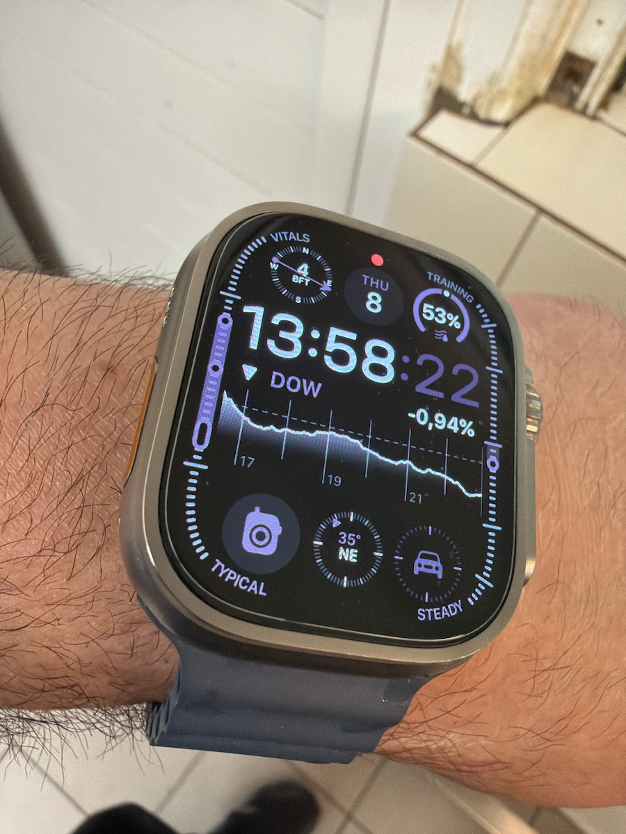 Apple Watch Ultra 3 Titanium 49mm Αδιάβροχο με eSIM και Παλμογράφο (Natural Titanium Case with Light Blue Alpine Loop - Medium)