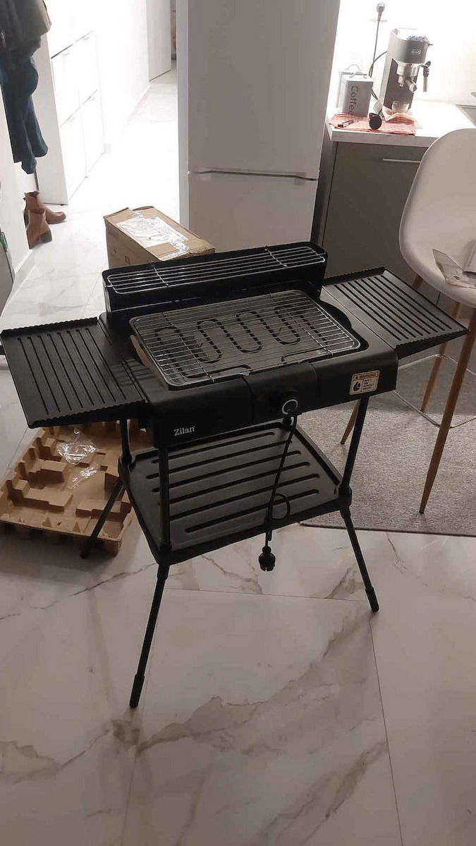 Zilan With Legs Electric Grill Grill 2400W with Adjustable Thermostat 42cmx26cmcm