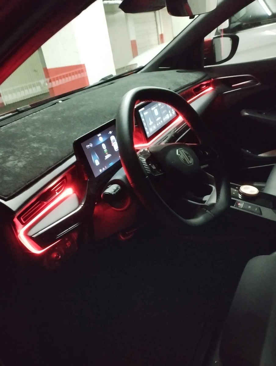 Mg Mg3 2024+ Калъф за табло Черна Алкантара