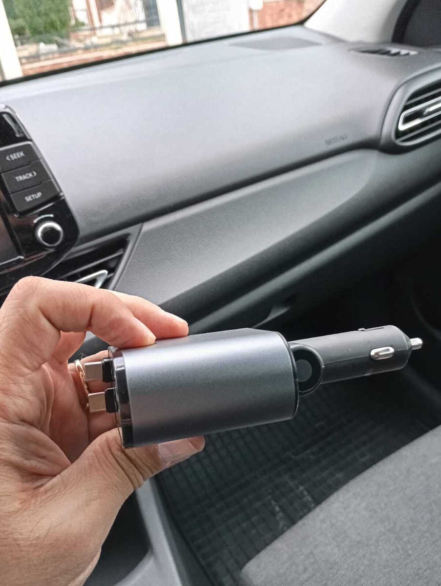 Treqa Auto-Ladegerät 139W mit Anschlüssen: 1xUSB 1xType-C mit Kabel Blitzschlag / Typ-C,TC-TC