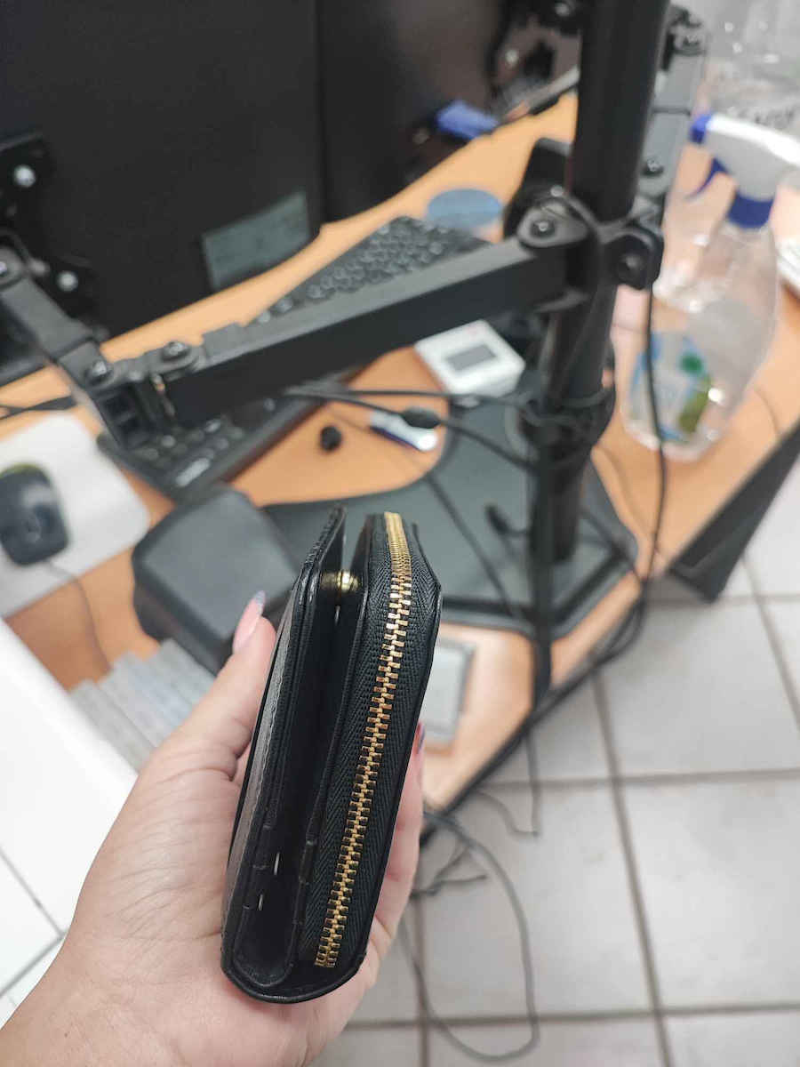 Μικρό Δερμάτινο Γυναικείο Πορτοφόλι με RFID Κόκκινο