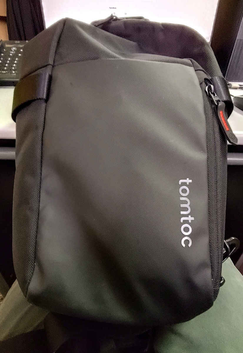 tomtoc Τσάντα Πλάτης για Laptop 14" σε Μαύρο χρώμα T24M1D1