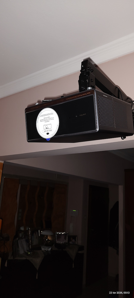 Wanbo X5 Pro 2025 Projector LCD Full HD LED Lamp with Wi-Fi and Built-in Speakers Black