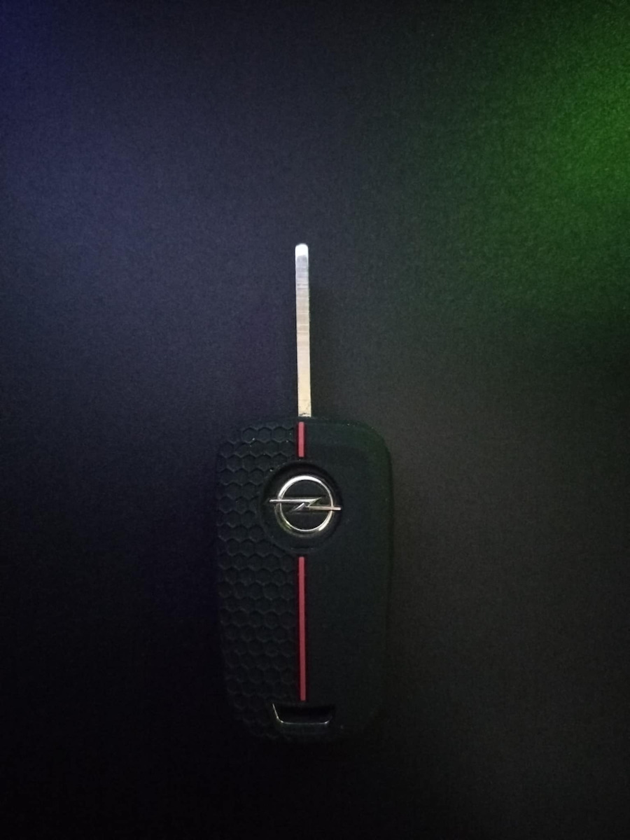 Car Key Cover Case made of with 2 Buttons for Opel in Black Color