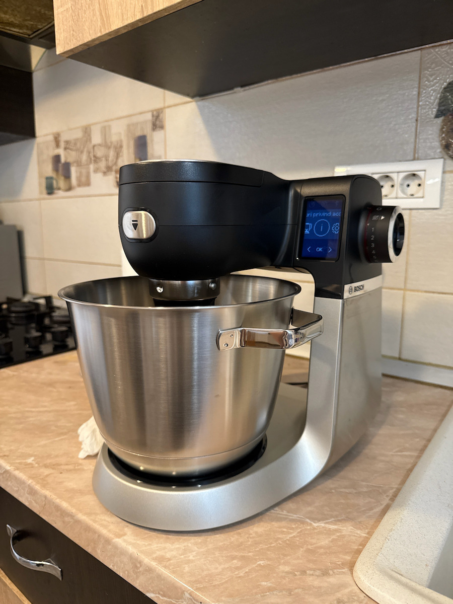 Bosch Stand Mixer 1600W with Stainless Mixing Bowl 5.5lt