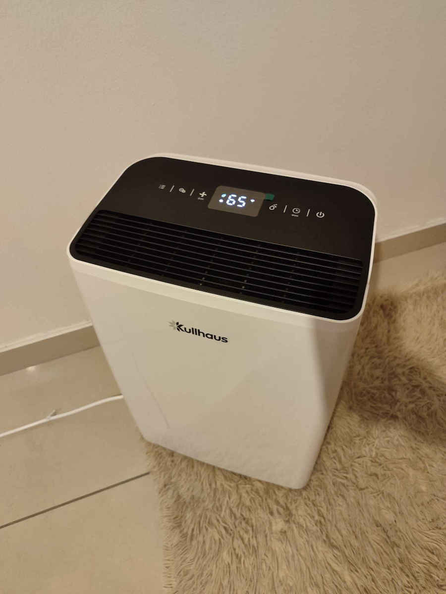 Kullhaus Qualis Pro Dehumidifier with Compressor Ionizer and Wi-Fi 20lt