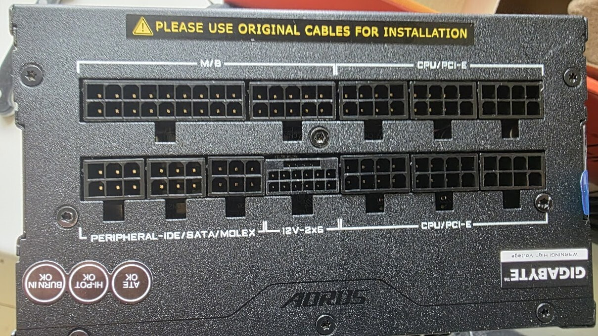 Gigabyte Aorus Elite P1000W 1000W Μαύρο Τροφοδοτικό Υπολογιστή Full Modular 80 Plus Platinum