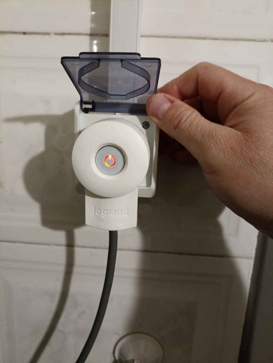 Legrand Male Schuko Plug with Switch White 16A