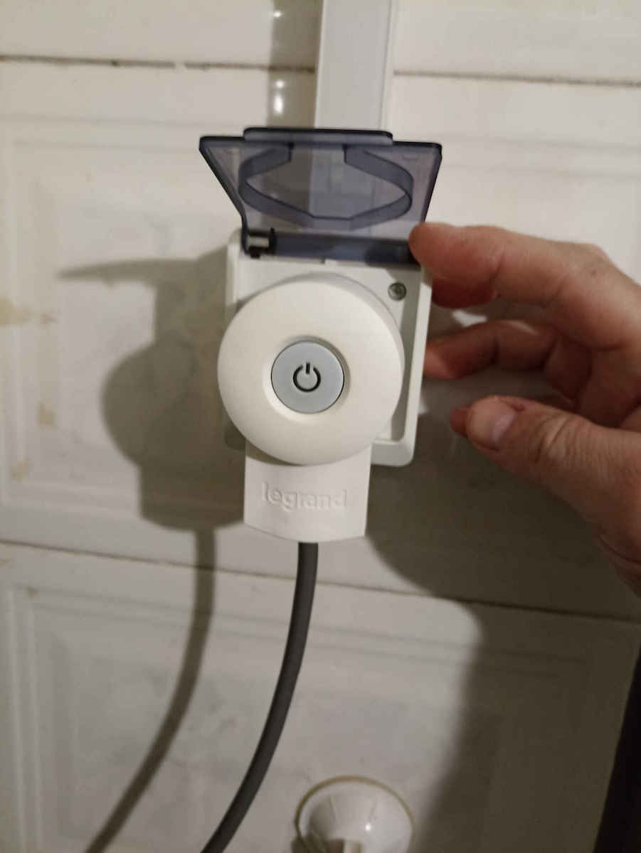 Legrand Male Schuko Plug with Switch White 16A