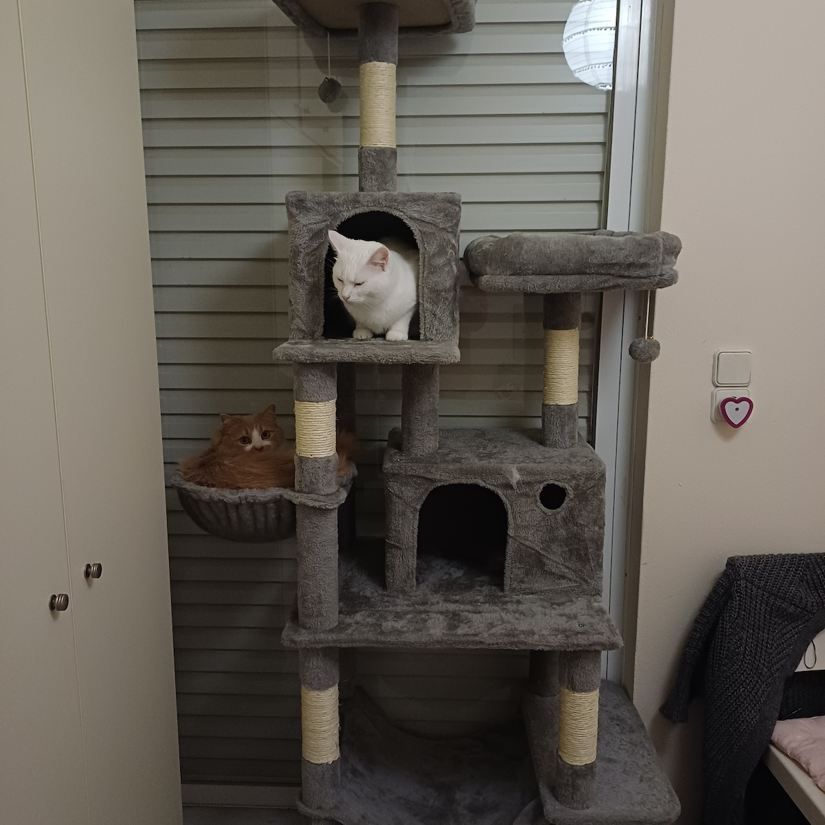 Feandrea Scratching Post Poles Gray 110x67x196cm