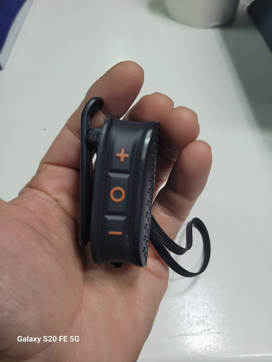 Creative Muvo Free Bluetooth-Lautsprecher 6W mit Akkulaufzeit bis zu 9 Stunden Schwarz