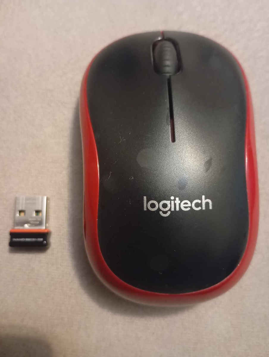 Logitech M185 (910-002237) Ασύρματο Mini Ποντίκι Black/Red