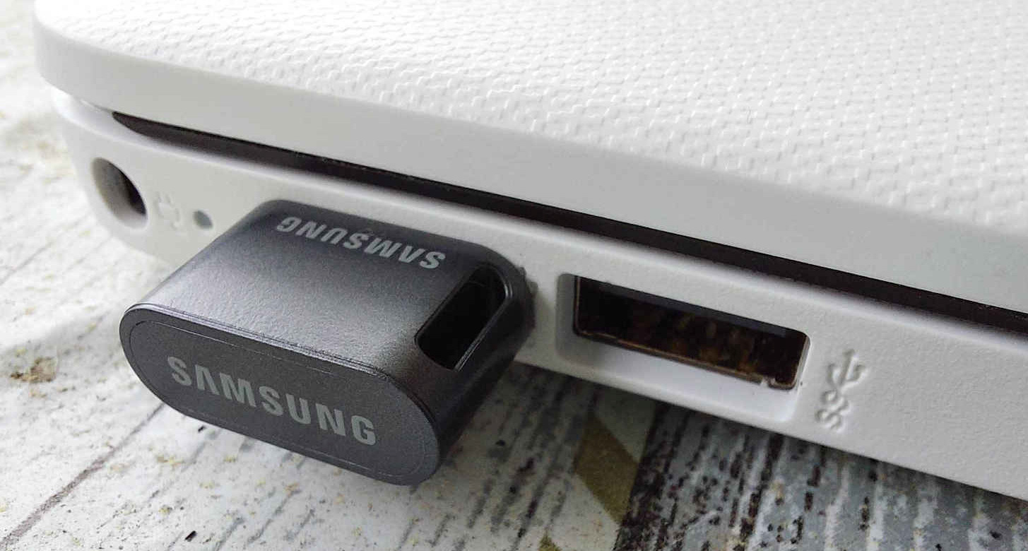Samsung Fit Plus 512GB USB 3.2 Stick Negru