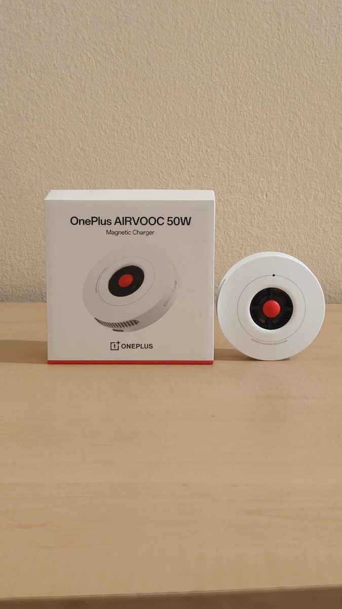 OnePlus Ασύρματος Φορτιστής (Qi Pad) 50W Λευκός (AIRVOOC)