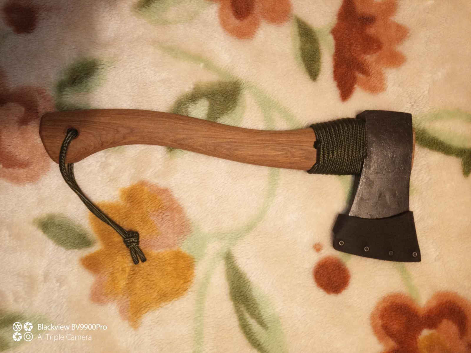 Husqvarna 576 92 64-01 Axe Shredding Length 37.5cm and Weight 600gr with Wooden Handle