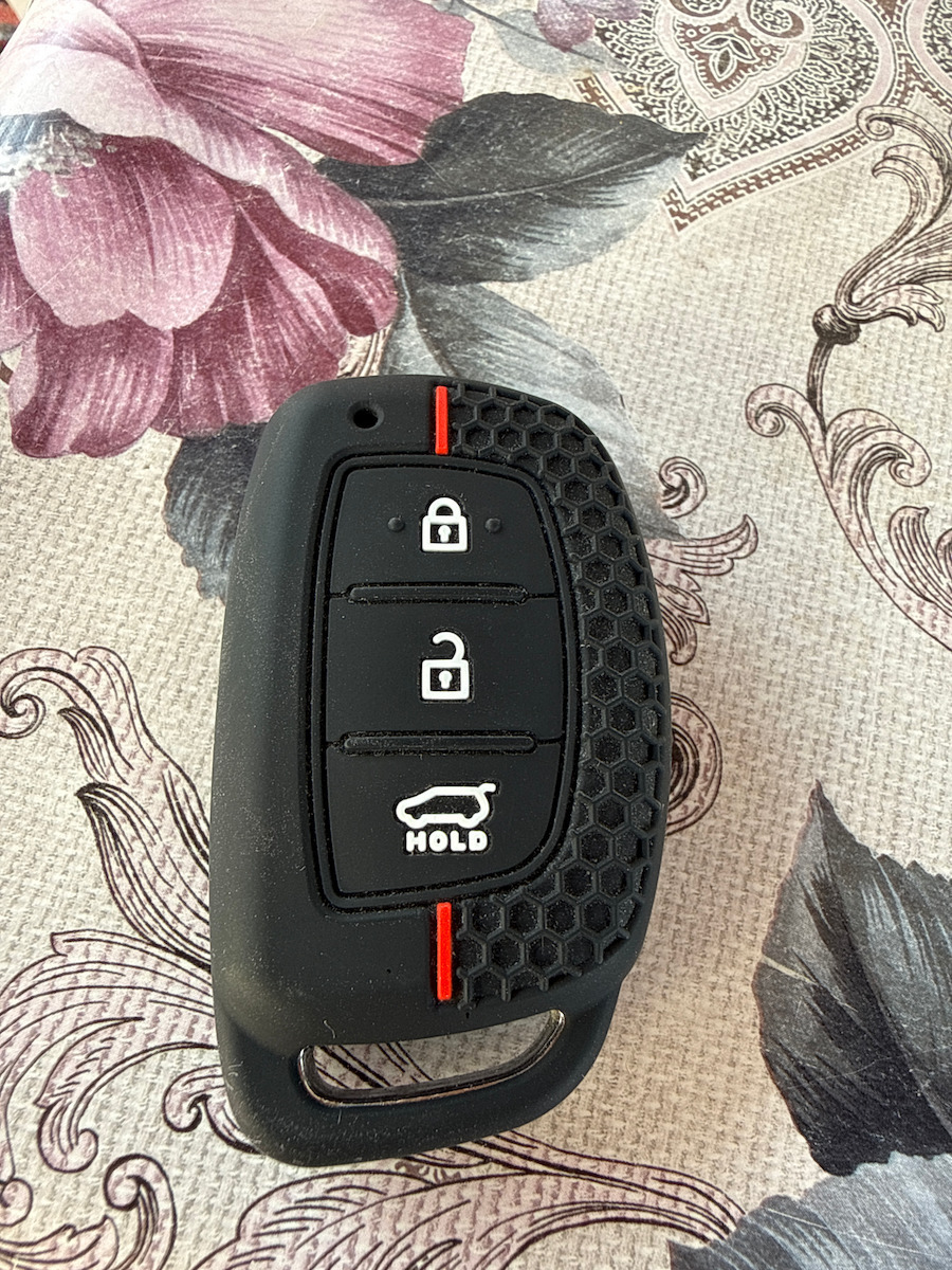 Car Key Cover Case made of with 3 Buttons for Hyundai in Black Color
