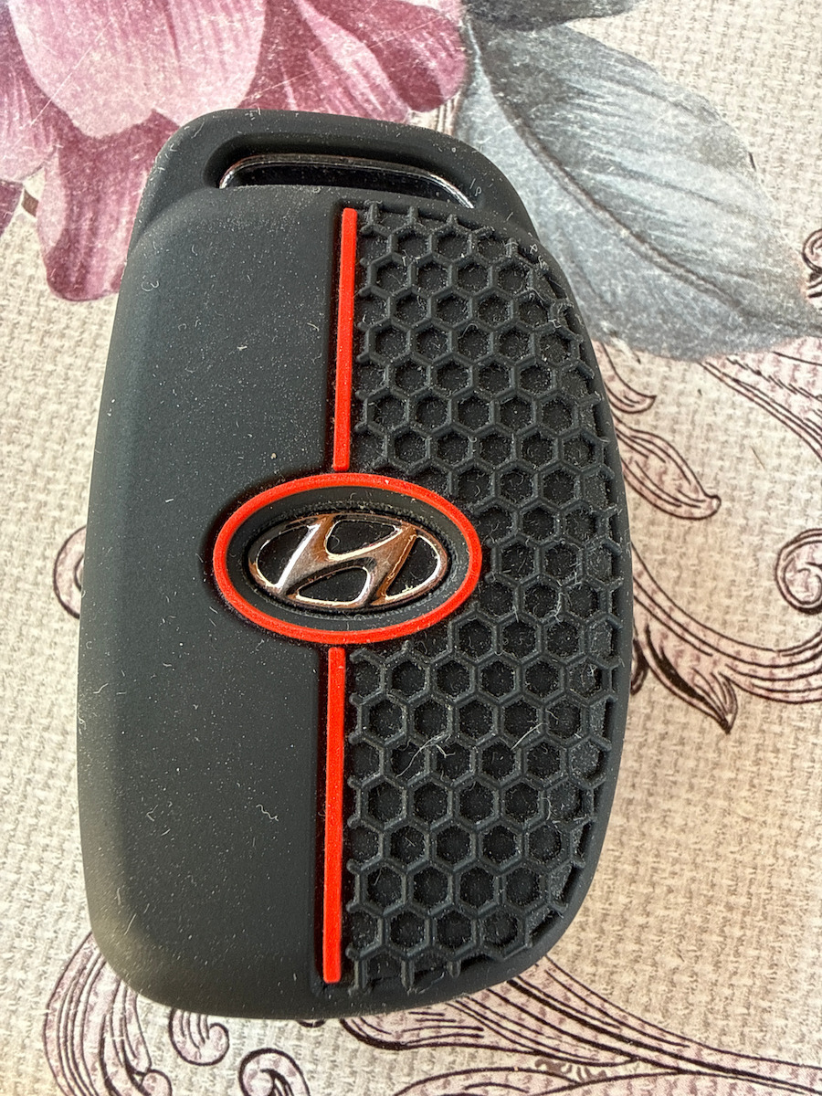 Car Key Cover Case made of with 3 Buttons for Hyundai in Black Color