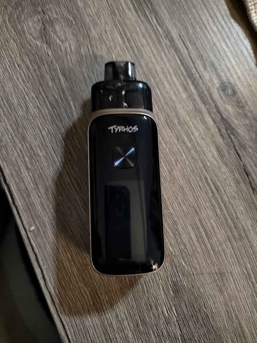 Uwell Typhos PRO Pod Kit 6ml с Вградена Батерия 3000mAh Светлокафяв