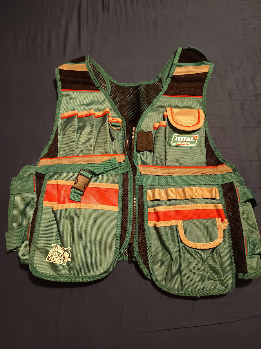 Work Vest 17 Pockets Adjustable 48x60cm Total Ttvt16025