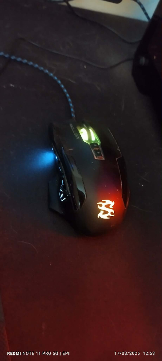 Sharkoon Skiller SGM1 RGB Gaming Gaming Maus 10800 DPI Schwarz