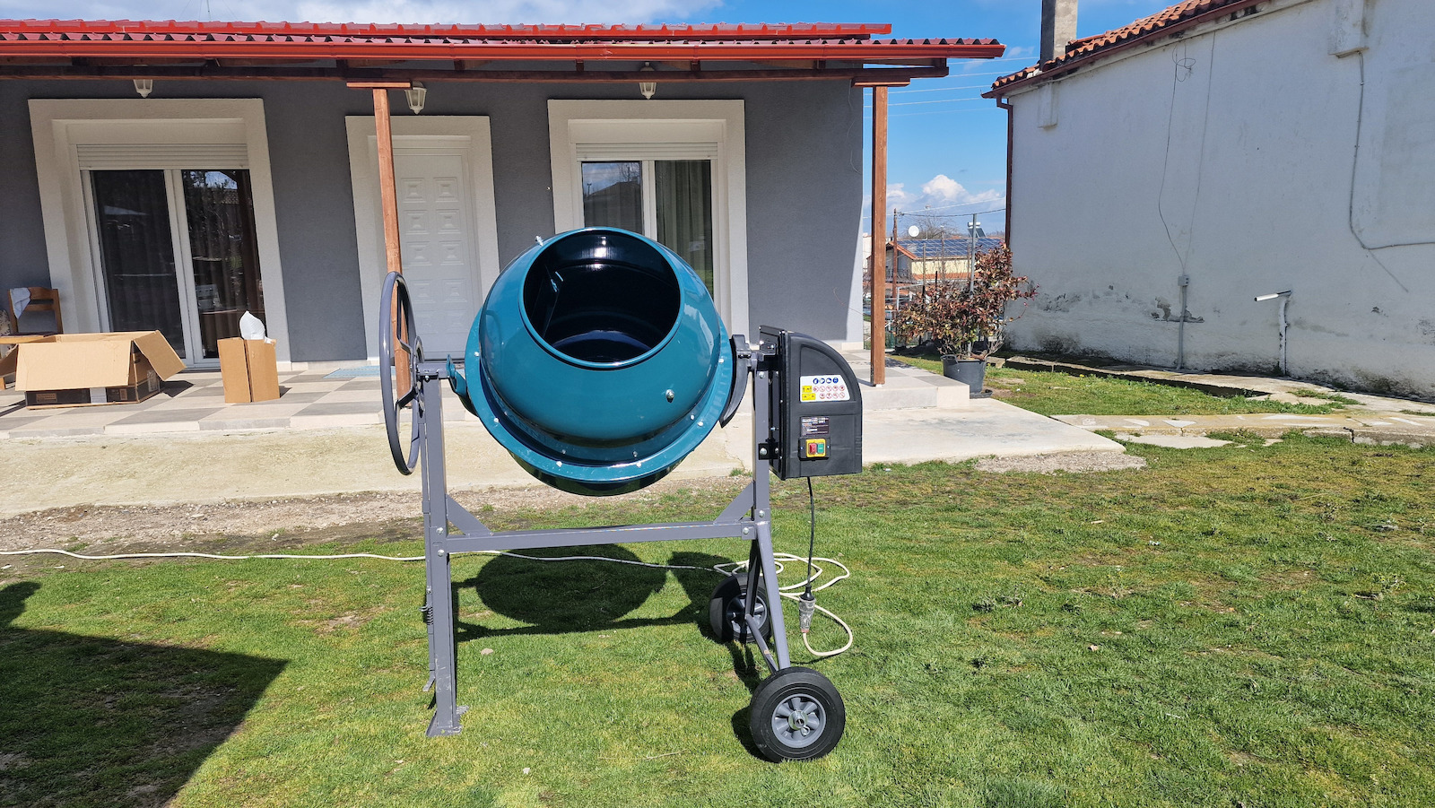 Bormann BMX1810 Amestecatoare De Beton Electrice 800W Cu Roți 180lt