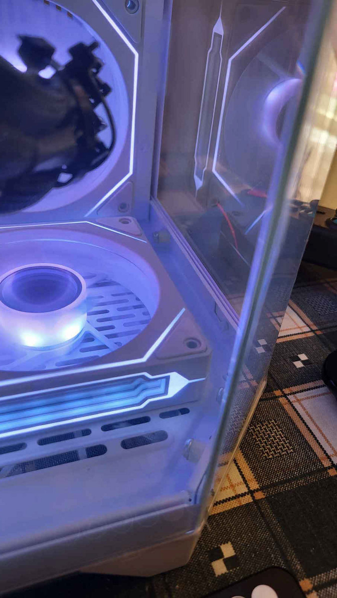 ProGaming Banshee Gaming Midi Tower Κουτί Υπολογιστή με Πλαϊνό Παράθυρο και ARGB Φωτισμό Λευκό