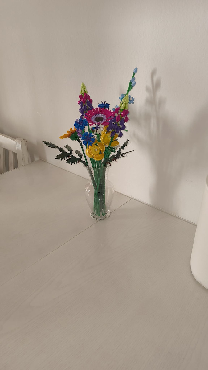 LEGO Botanical Collection Wildflower Bouquet for 18+ Years 939 Pieces