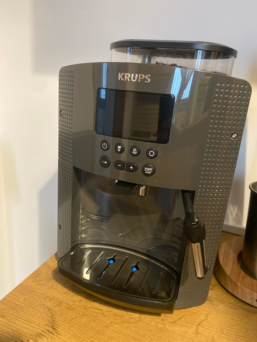 Krups Αυτόματη Μηχανή Espresso 1450W Πίεσης 15bar με Μύλο Άλεσης Γκρι EA816B70