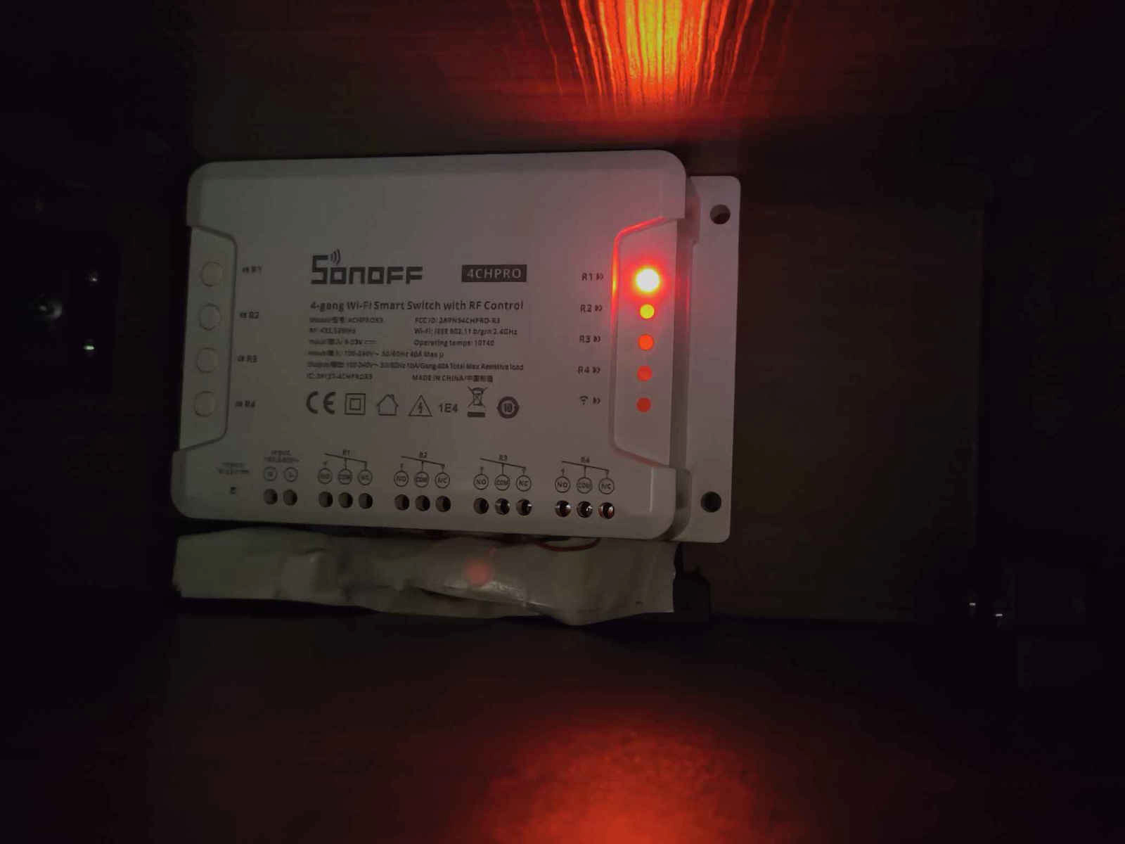Sonoff 4CH PRO R3 Smart Switch 4 Καναλιών Wi-Fi & RF 10A