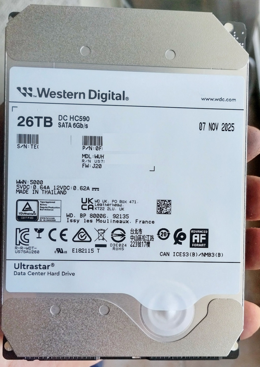 Western Digital DC HC690 26TB HDD Hard Drive 3.5" SATA III 7200rpm with 512MB Cache for NAS / Server / Recorder 0F65672