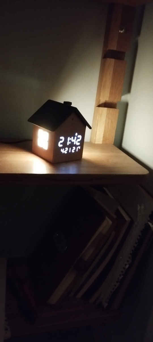 Ψηφιακό Ρολόι Ξυπνητήρι Σπιτάκι Οθόνη Led Φωτάκι Νυκτός Life Tiny House Black