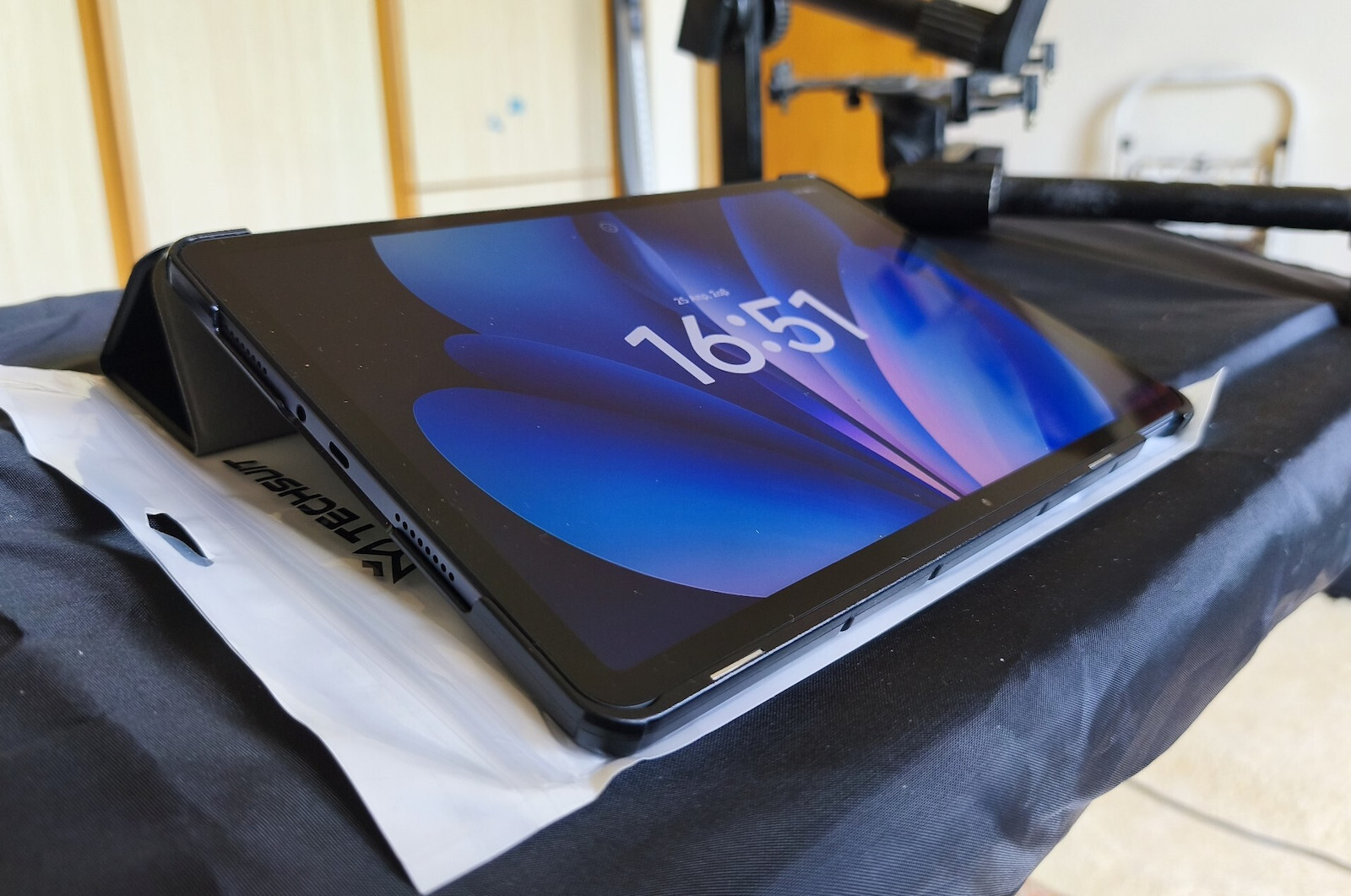 Techsuit Foldpro Klappdeckel Mehrfarbie (Xiaomi Redmi Pad 2 Pro)