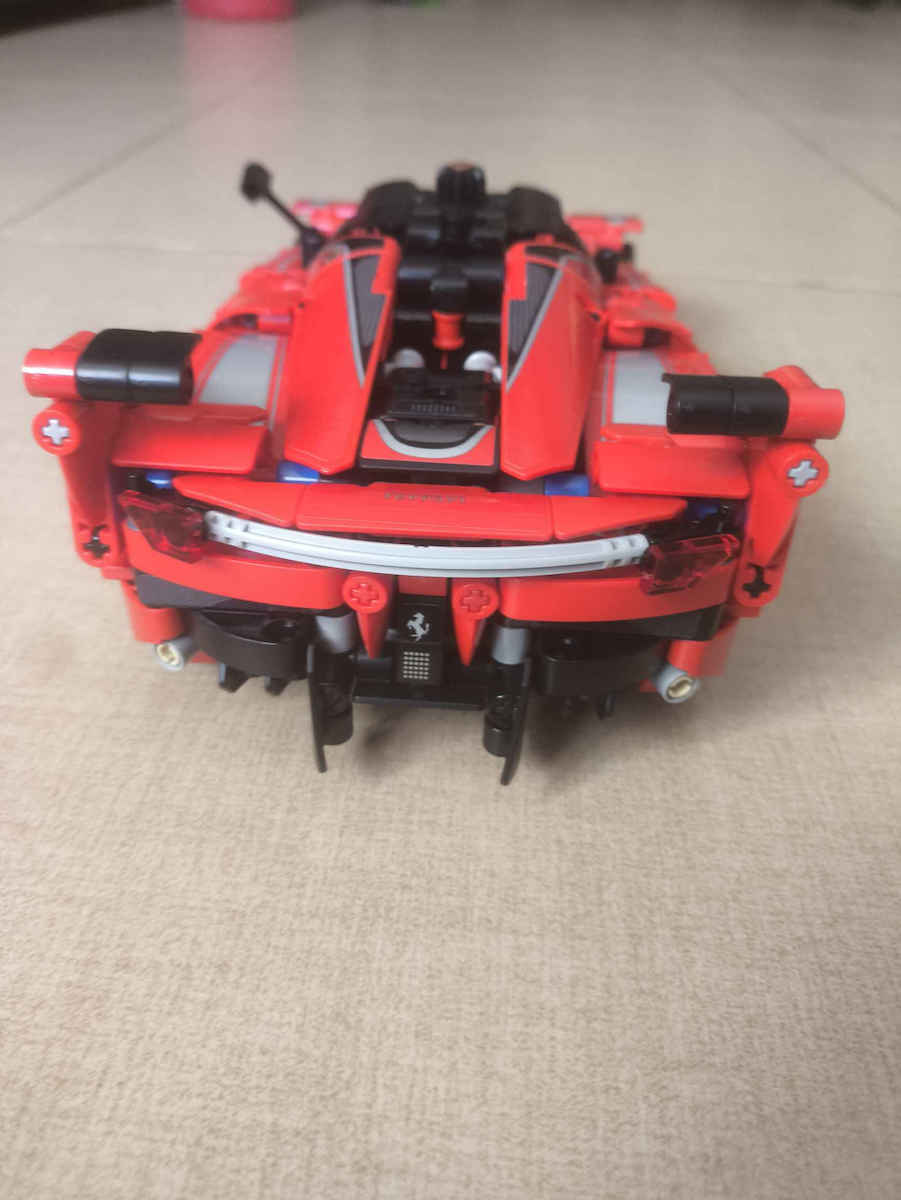 LEGO Technic Ferrari FXX K за 10+ Години 897 Бройки
